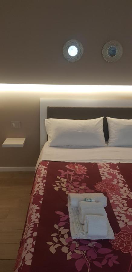 Dietro Il Massimo Guest house *